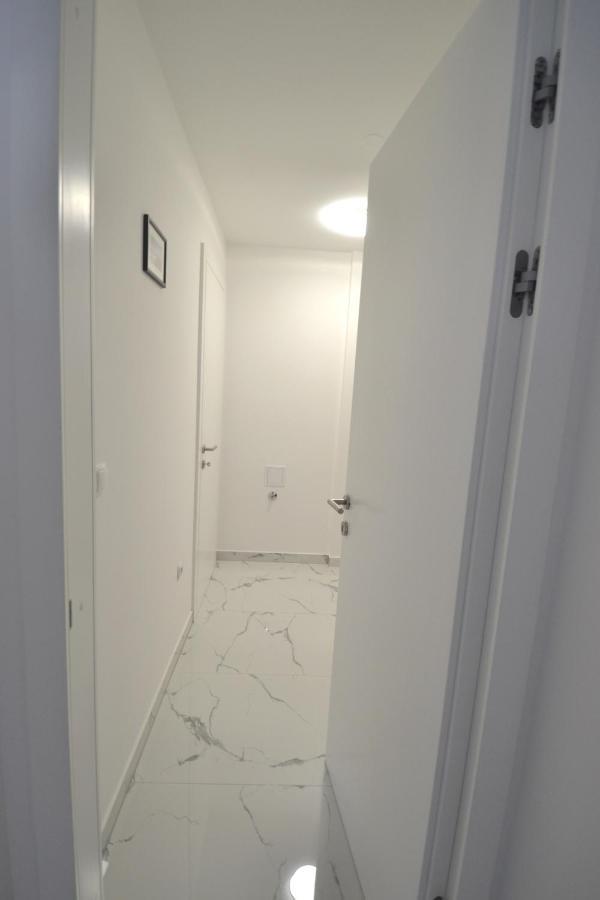 Apartments Andrea Сплит Экстерьер фото