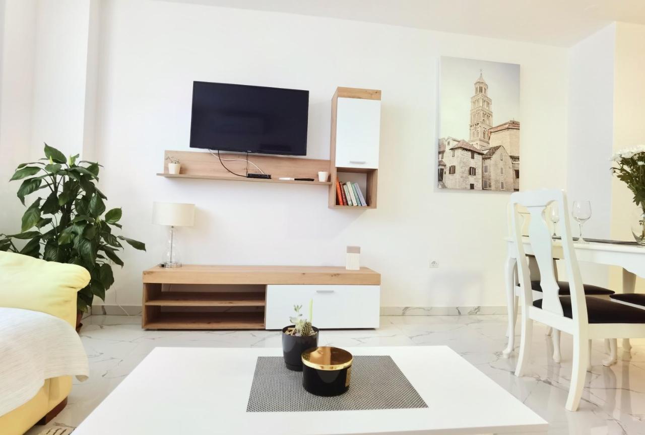 Apartments Andrea Сплит Экстерьер фото
